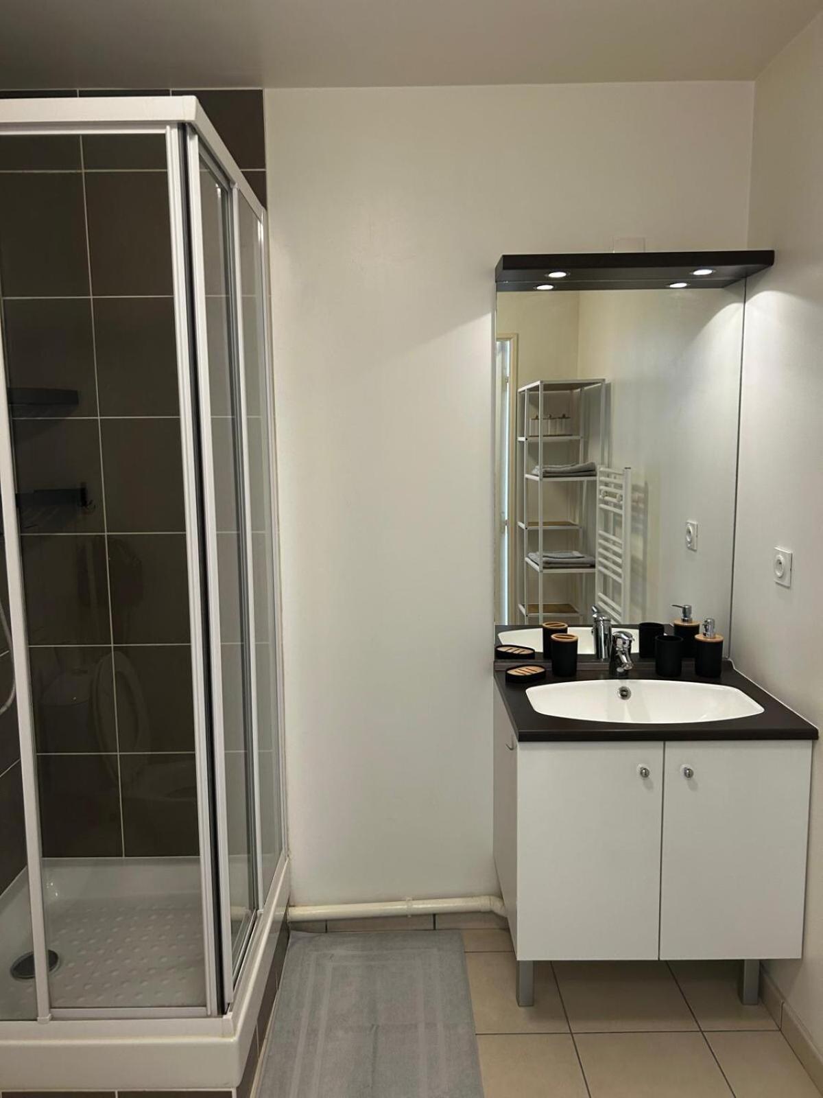 Renovated With 50 M2 Terrace Apartment *